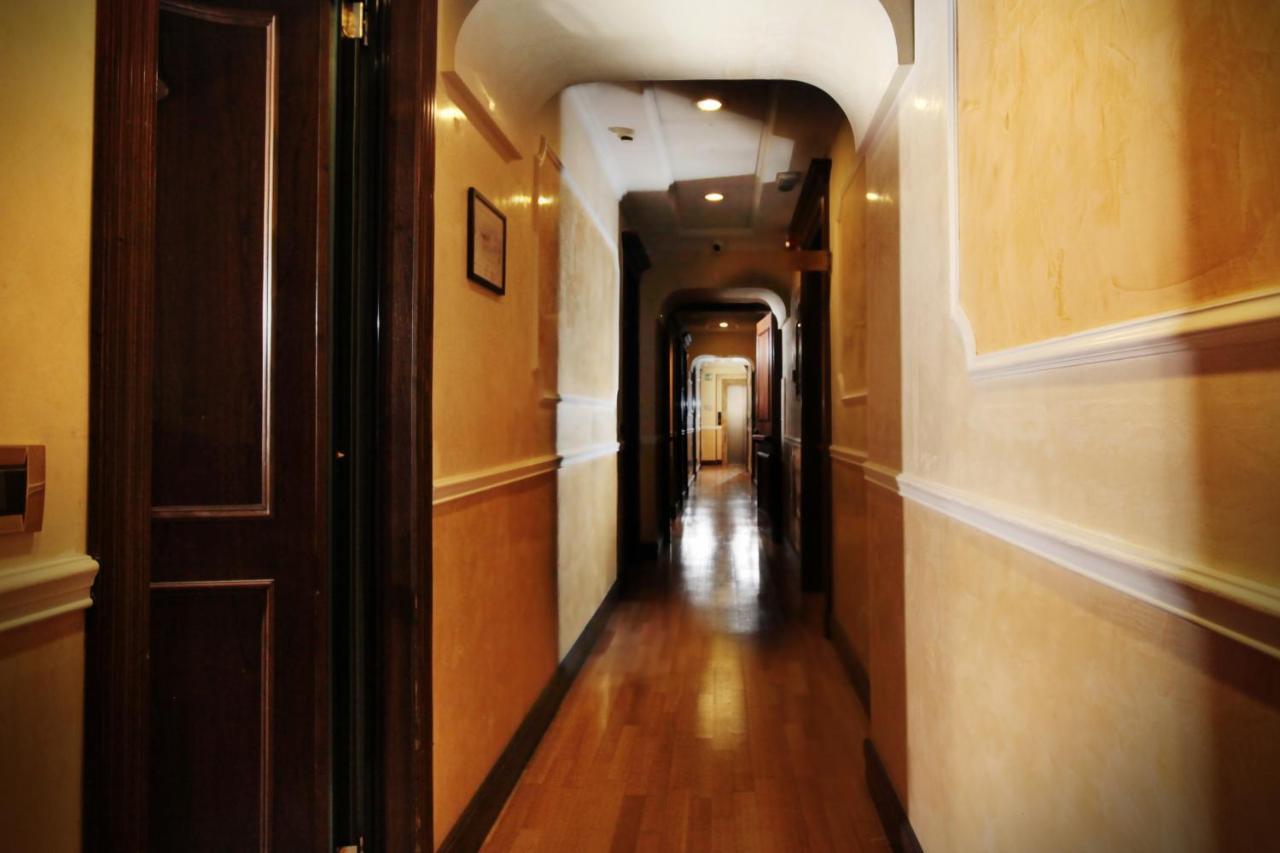 Hs 311 Hotel Рим Екстериор снимка