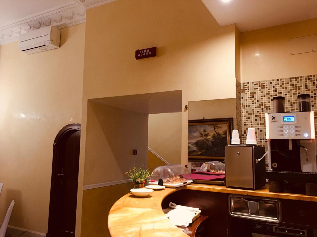 Hs 311 Hotel Рим Екстериор снимка