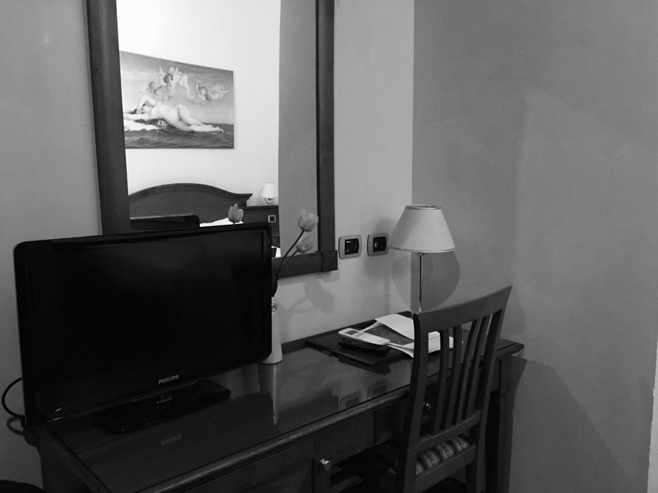 Hs 311 Hotel Рим Екстериор снимка